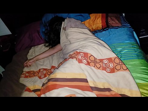 ❤️ Vicfilo kritikante sian junan duonpatrinon dum ŝi dormas. ❤️ Porno fb ĉe ni % eo.purchasexz.top%